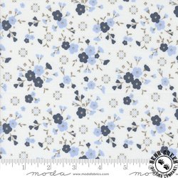 Moda Sun Drenched Stitched Lullaby Cloud/Indigo Moda Sun Drenched Stitched Lullaby Cloud/Indigo
