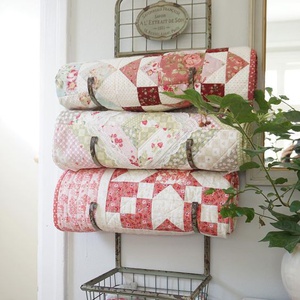 Ideas On How To Display Your Quilts