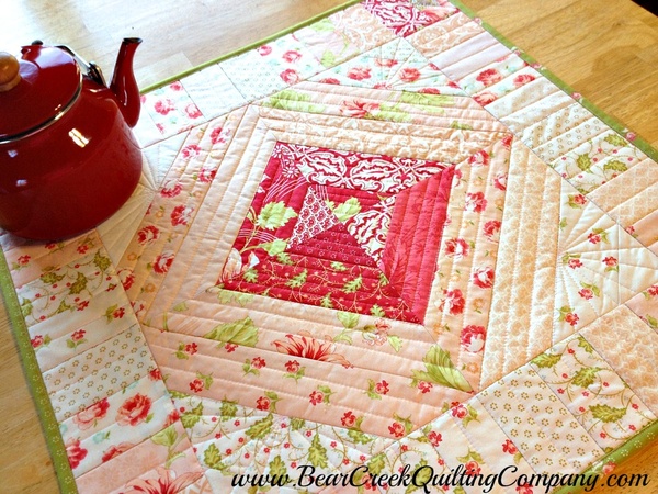 Honeysweet Table Topper Free Pattern