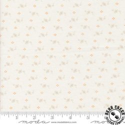 Moda Agatha Road Tiny Pumpkins Ghost Moda Agatha Road Tiny Pumpkins Ghost