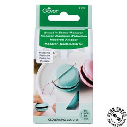 Clover Sweet n Sharp Macaron Needle Sharpener - PISTACHIO