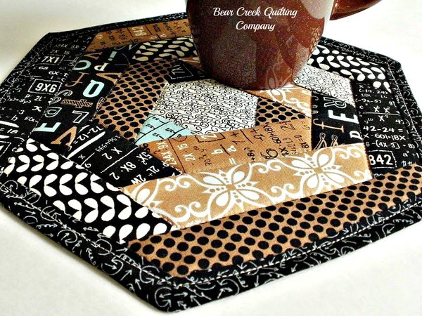 Textagon Mug Rug Tutorial