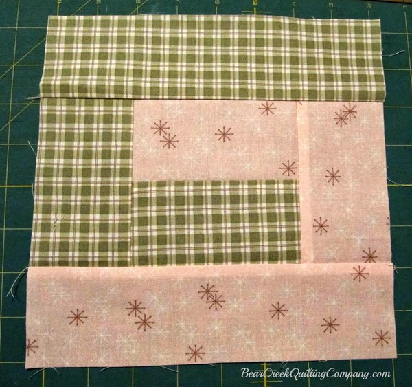 Mistletoe Lane Quilt Tutorial